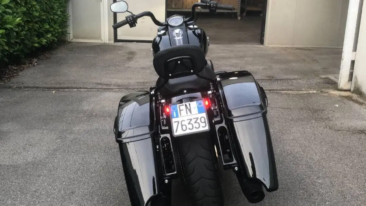 Harley-Davidson Road King Special (2021 - 25)  (4)