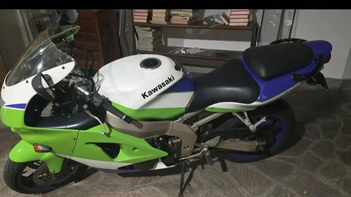 Kawasaki   (3)