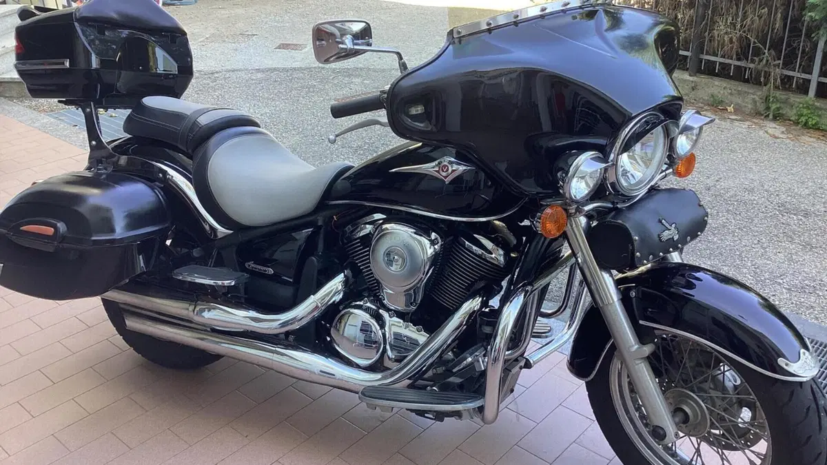 Kawasaki Vulcan VN 900 Custom (2006 - 09) 