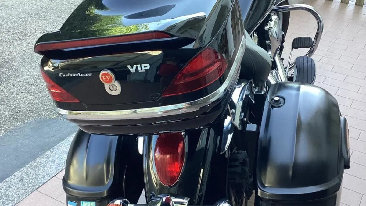 Kawasaki Vulcan VN 900 Custom (2006 - 09)  (6)