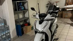 Honda SH 150i (2020 - 23)  (2)