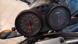 Ducati Monster 600 City Dark (1998 - 02)  (3)