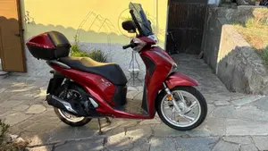 Honda SH 125i (2017 - 19)  (3)