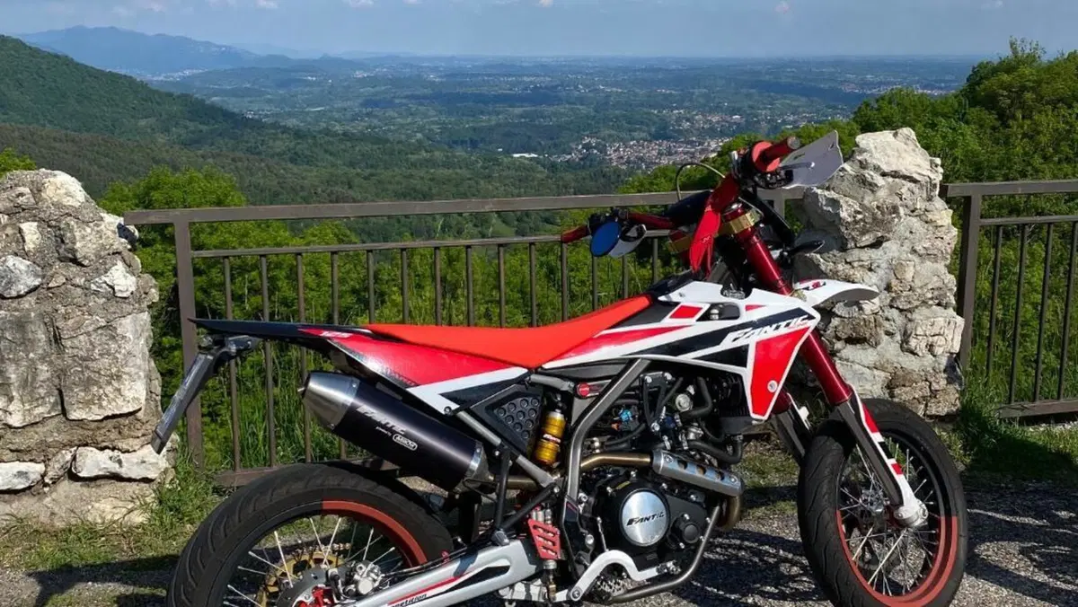 Fantic Motor XMF 125 Motard Competition 4t (2021 - 22)  (6)