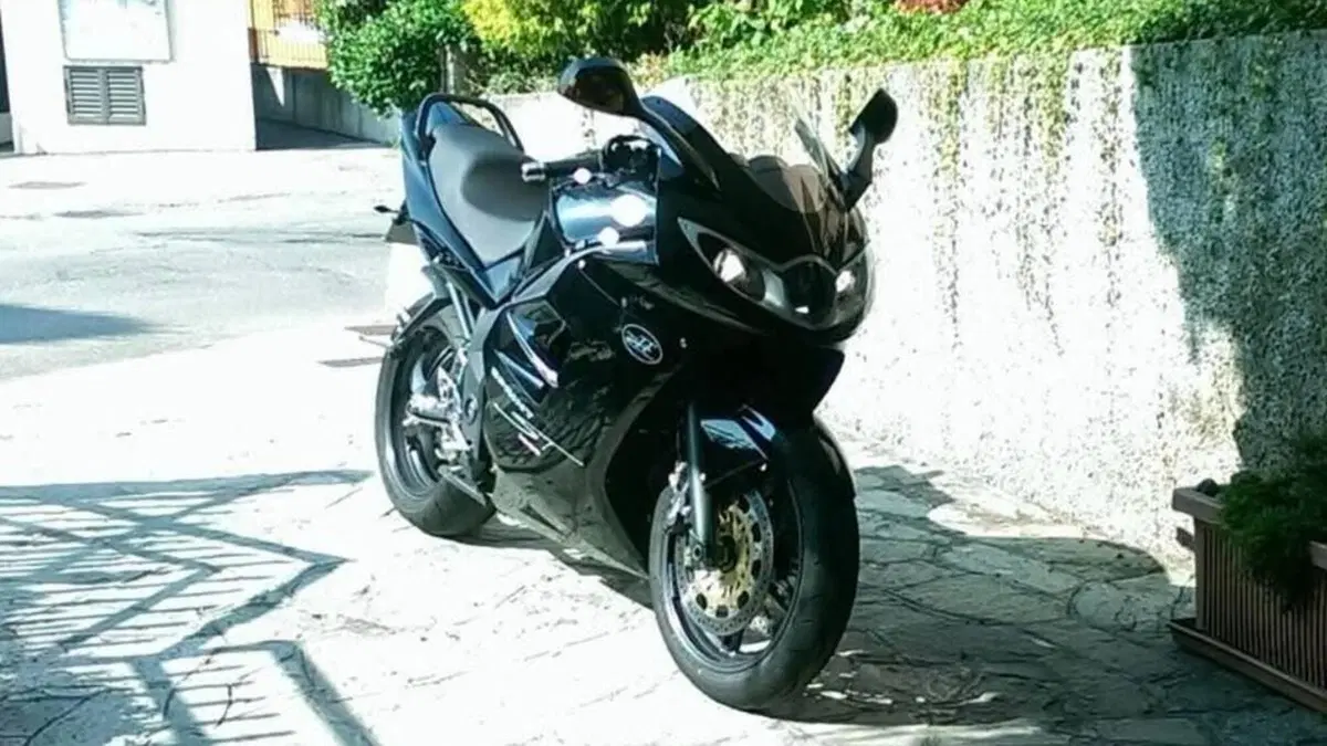 Triumph Sprint 1050 ST 