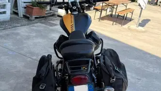 Moto Guzzi V9 Bobber (2016 - 18) usata