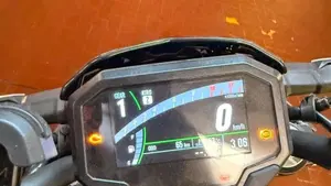 Kawasaki Z 650 (2025 - 26)  (5)