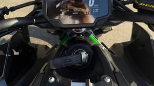 Kawasaki Z 900 A2 (2025 - 26)  (6)