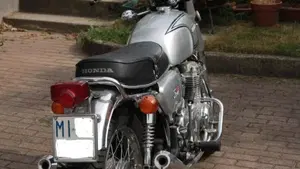 Honda   (4)