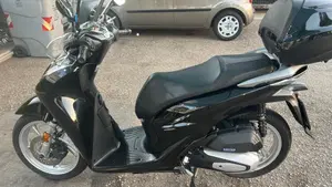 Honda SH 150i (2020 - 23)  (2)