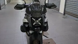 Bmw R 1300 GS Triple Black (2023 - 26)  (4)