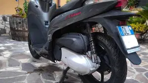 Honda SH 300 i (2006 - 10)  (4)