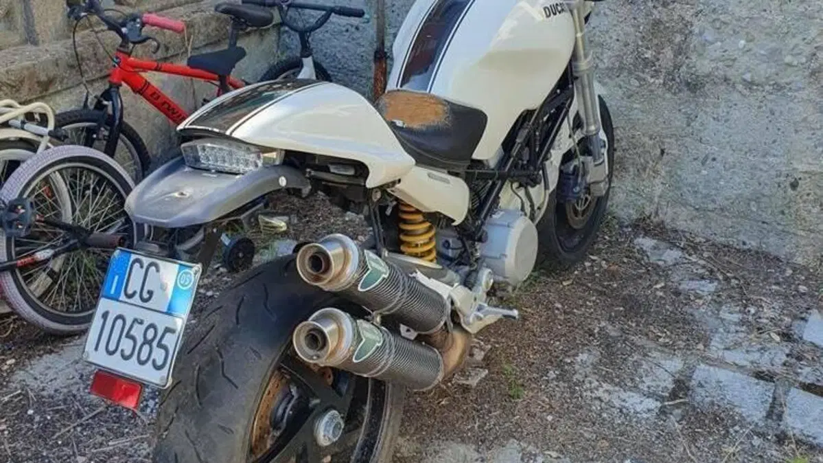 Ducati Monster S2 R (2004 - 07)  (2)