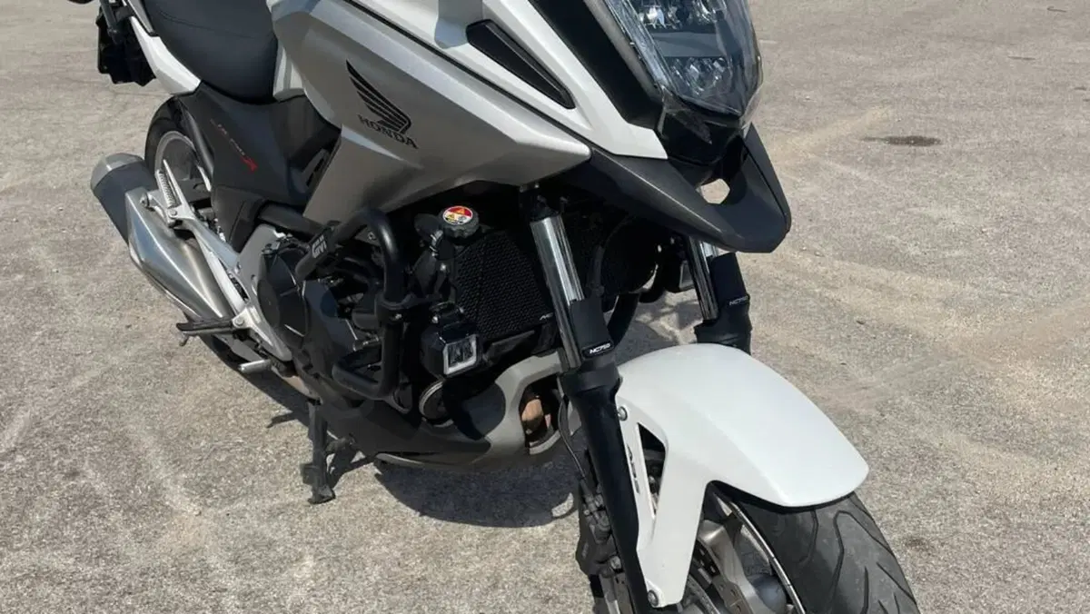 Honda NC 750 X ABS (2016 -17)  (2)