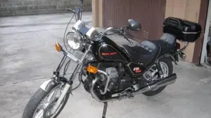 Moto Guzzi   (2)