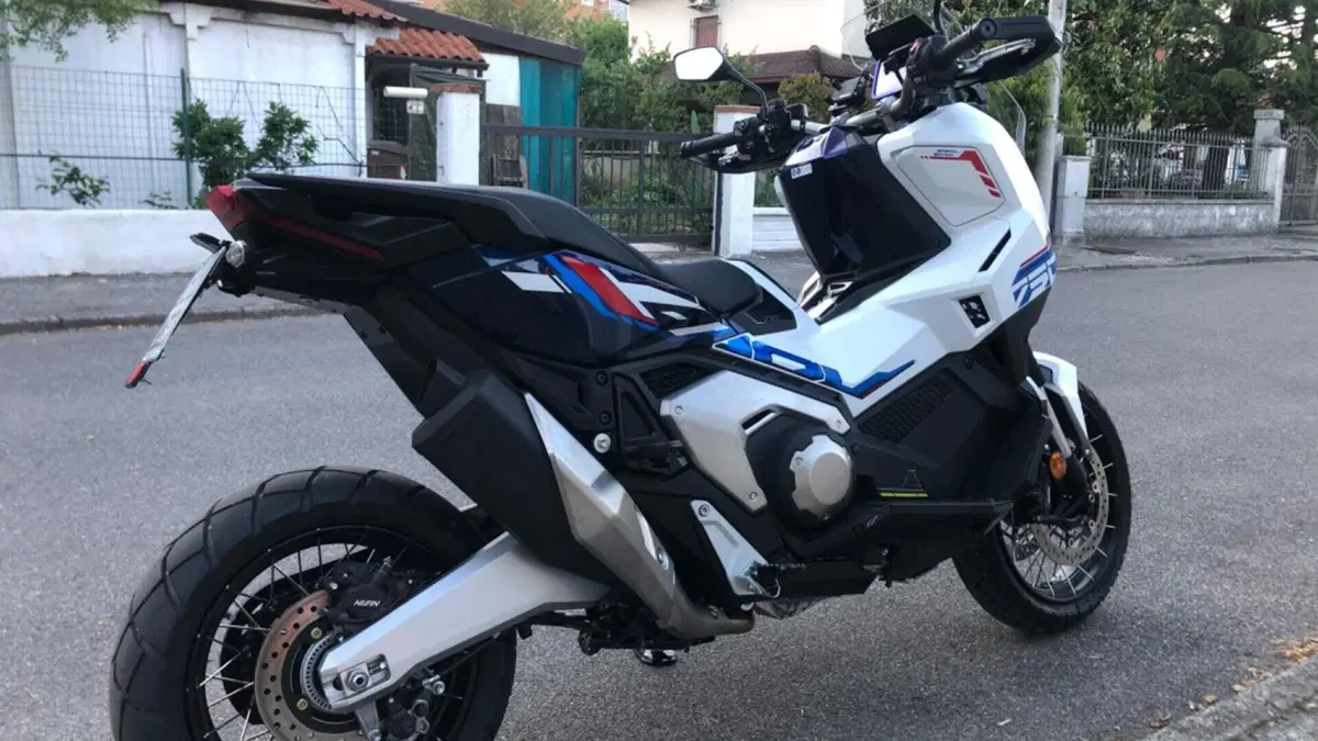 Honda X-ADV 750 Special Edition (2026)  (4)