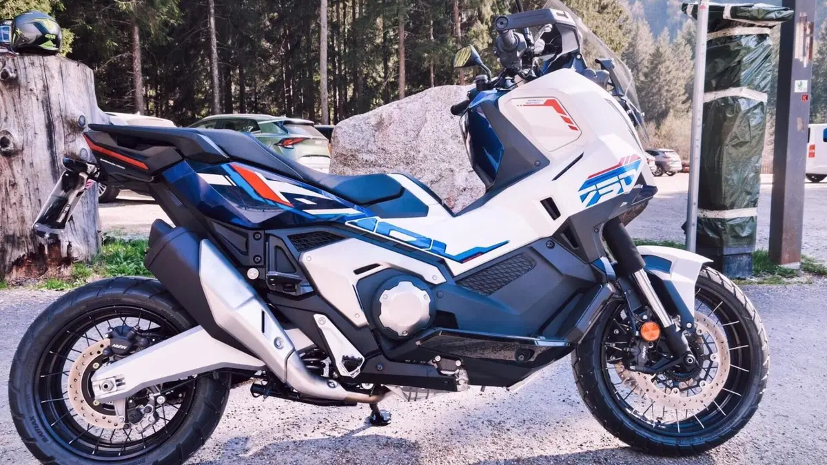 Honda X-ADV 750 Special Edition (2026)  (13)