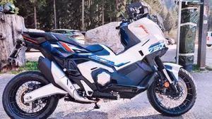 Honda X-ADV 750 Special Edition (2026)  (13)