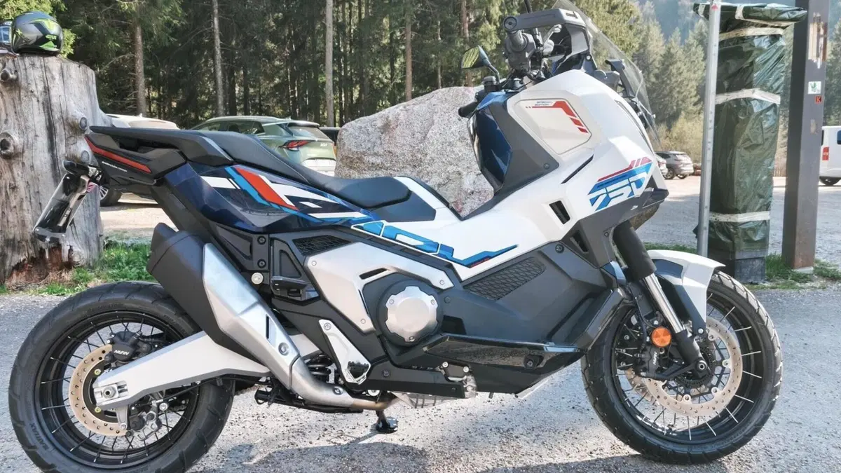 Honda X-ADV 750 Special Edition (2026)  (16)
