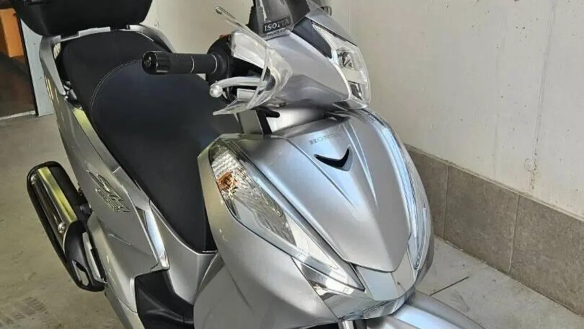 Honda SH 300 i ABS (2016 - 20)  (19)
