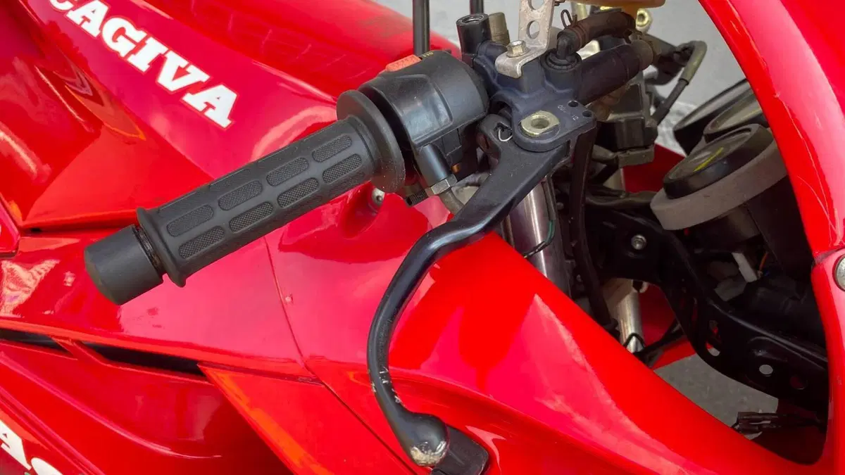Cagiva   (8)