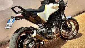 Husqvarna Vitpilen 401 (2018 - 19)  (2)