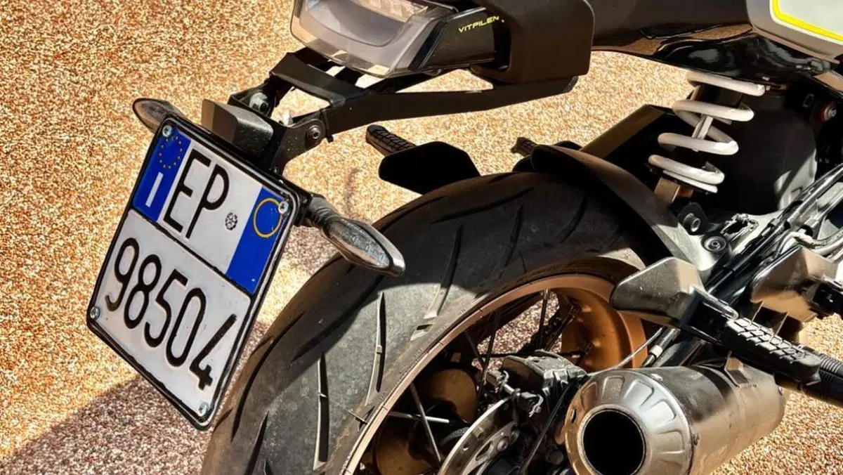 Husqvarna Vitpilen 401 (2018 - 19)  (4)