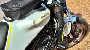 Husqvarna Vitpilen 401 (2018 - 19)  (5)