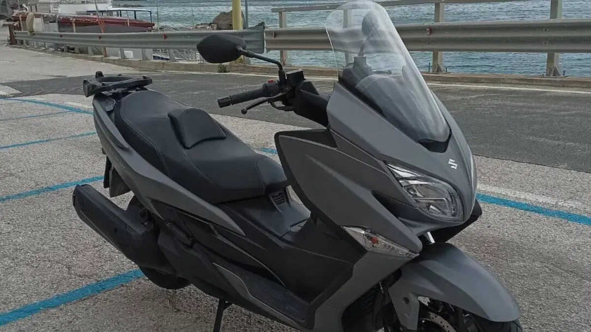 Suzuki Burgman AN 400 (2017 - 20)  (3)