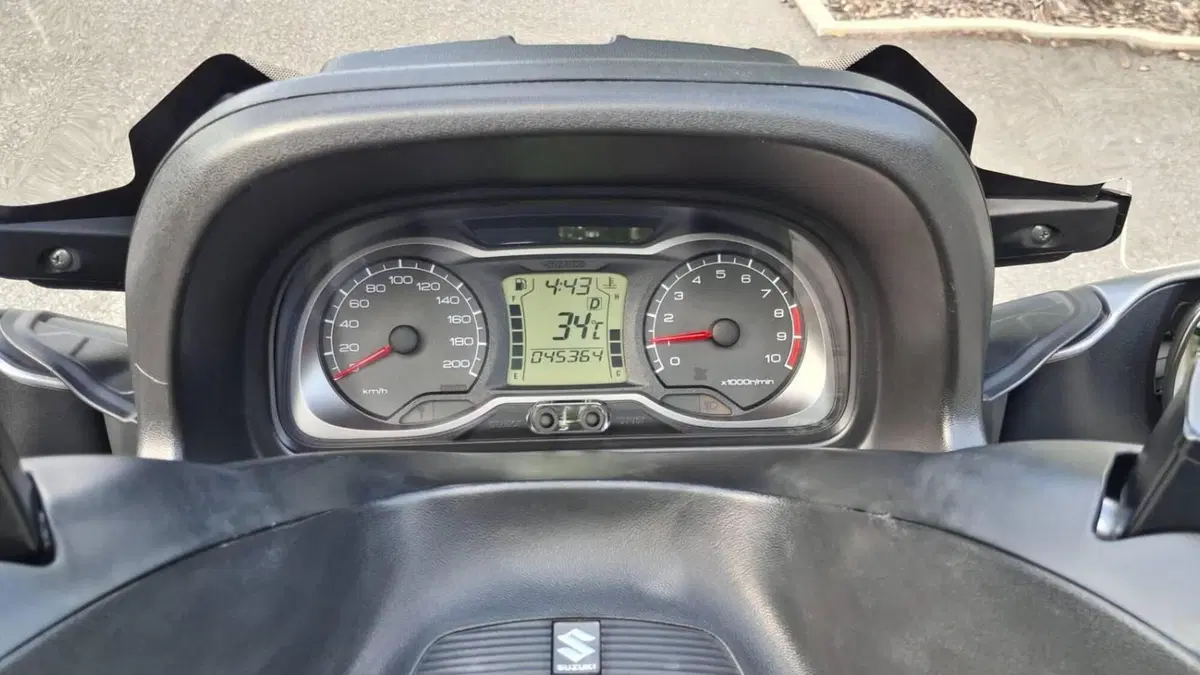 Suzuki Burgman AN 650 Executive (2017 - 20)  (12)