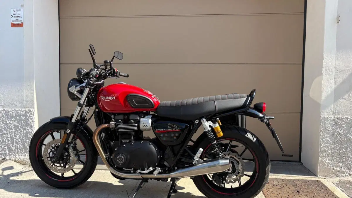 Triumph Street Twin 900 (2019 - 20)  (4)