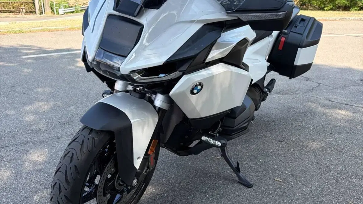Bmw R 1300 RT (2026)  (2)