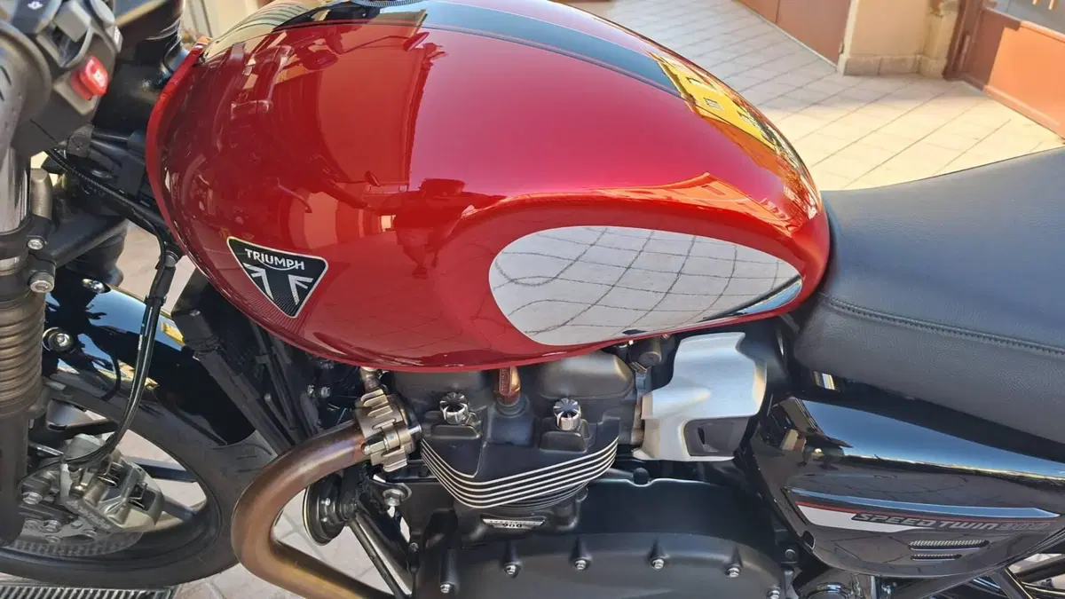 Triumph Speed Twin 900 Chrome Edition (2023)  (9)