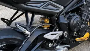 Triumph Street Triple 765 RS (2023 - 26)  (2)