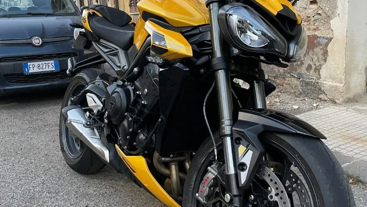 Triumph Street Triple 765 RS (2023 - 26)  (3)