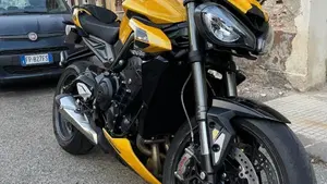 Triumph Street Triple 765 RS (2023 - 26)  (3)