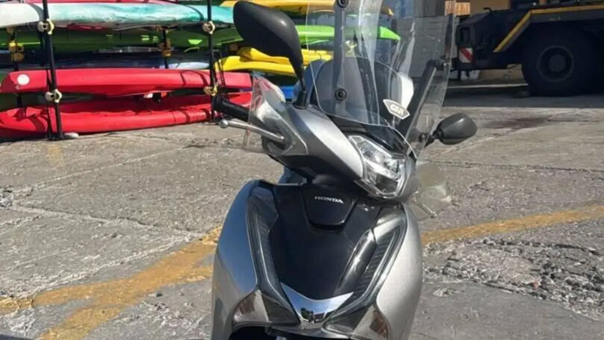 Honda SH 125i (2017 - 19)  (2)