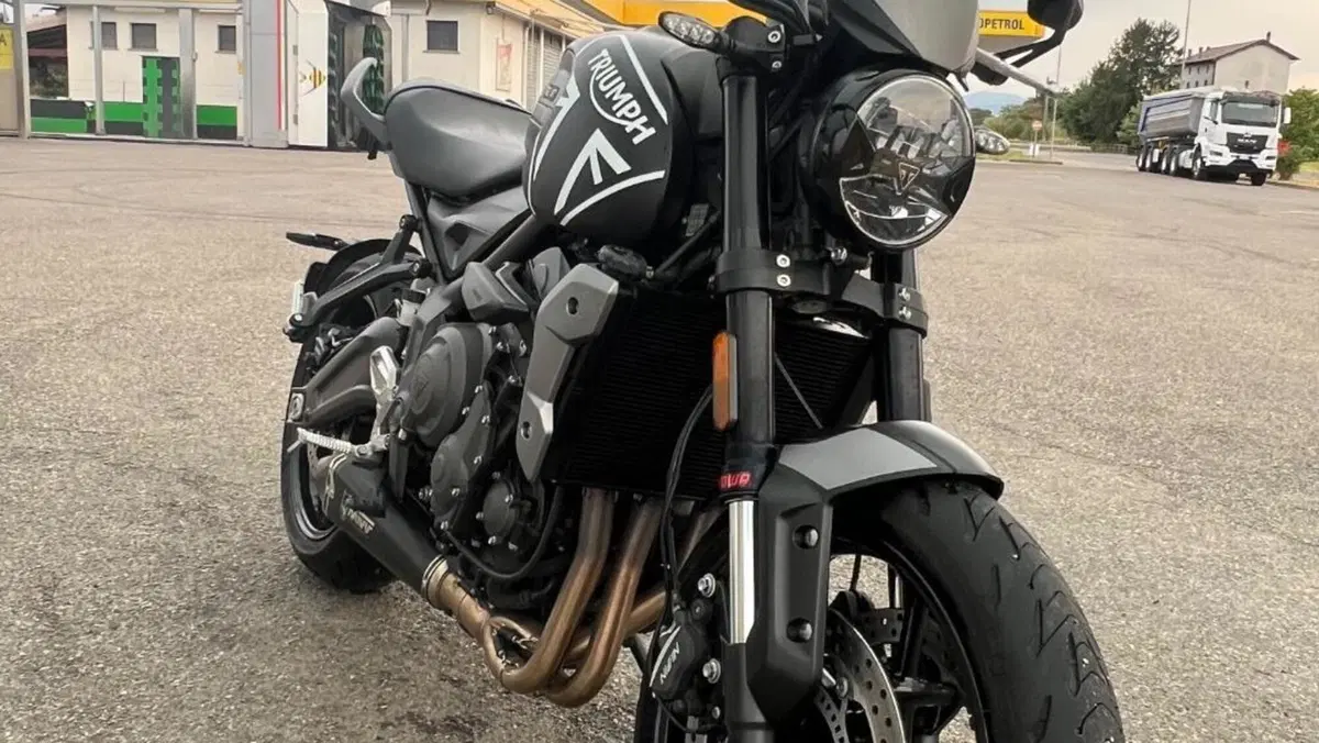 Triumph Trident 660 (2021 - 24)  (2)