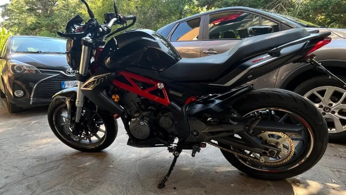 Benelli BN 302 (2014 - 16)  (2)