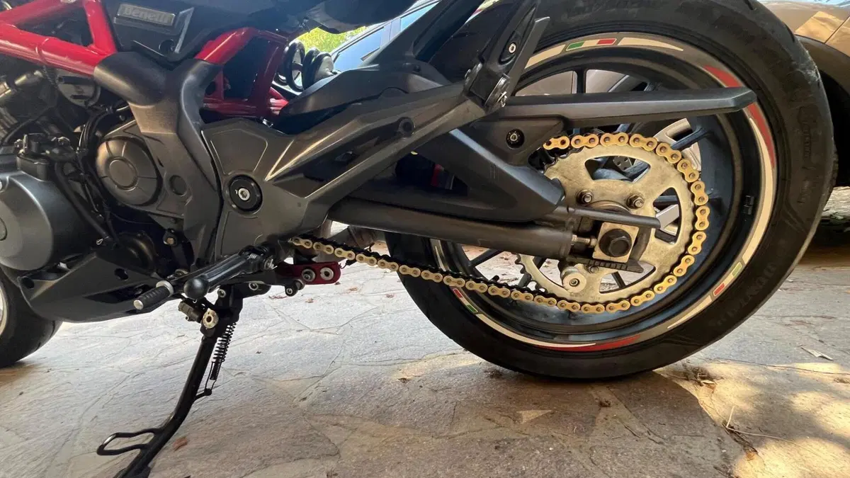 Benelli BN 302 (2014 - 16)  (3)