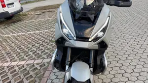 Honda X-ADV 750 (2025 - 26)  (4)