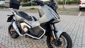 Honda X-ADV 750 (2025 - 26)  (10)