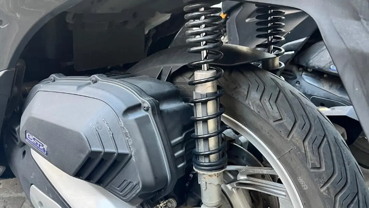Honda SH 150i (2020 - 23)  (9)