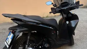 Honda SH 125 Sport (2026)  (2)