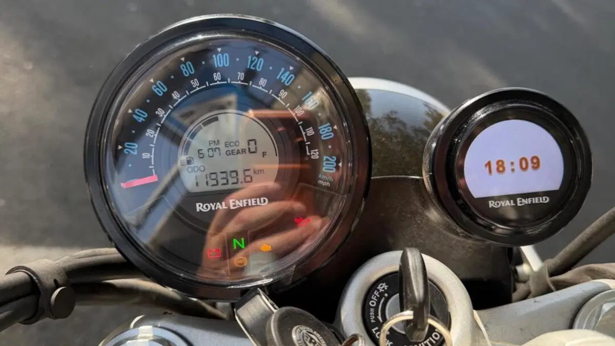 Royal Enfield Super Meteor 650 (2023 - 26)  (5)