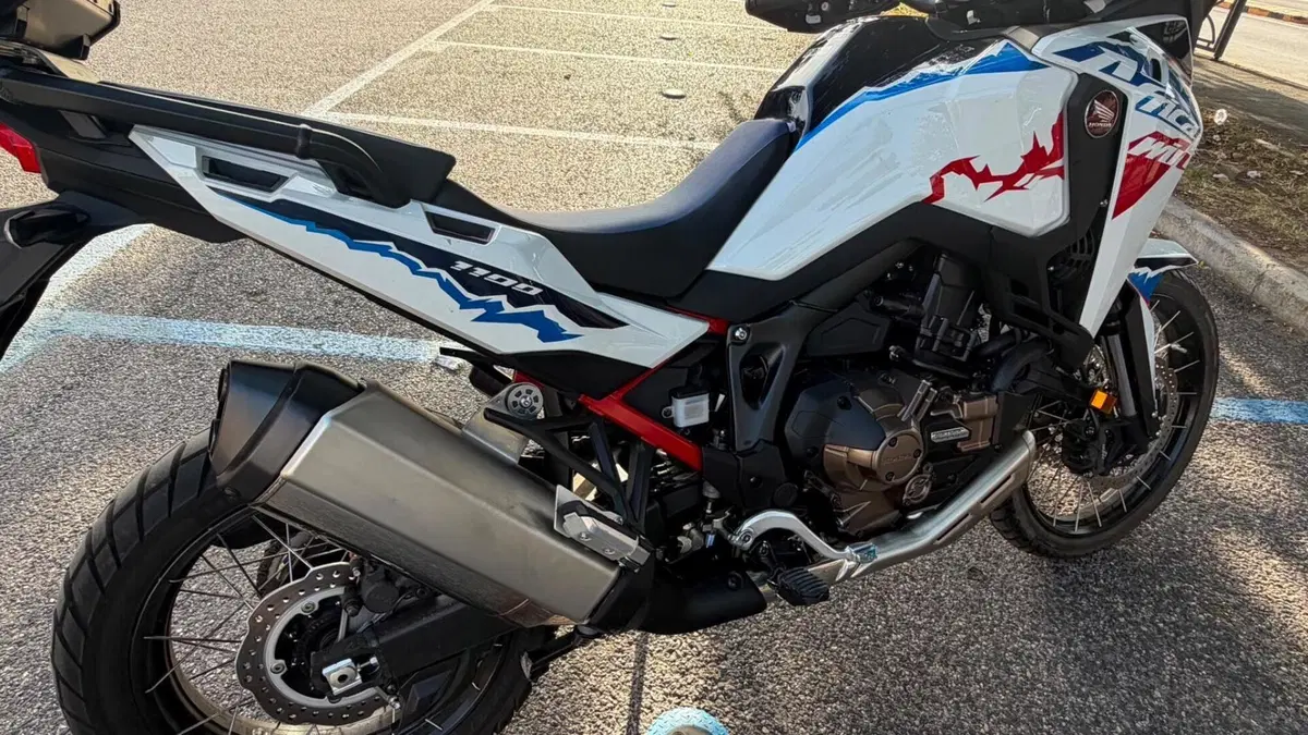 Honda Africa Twin CRF 1100L ES DCT (2024 - 26)  (2)