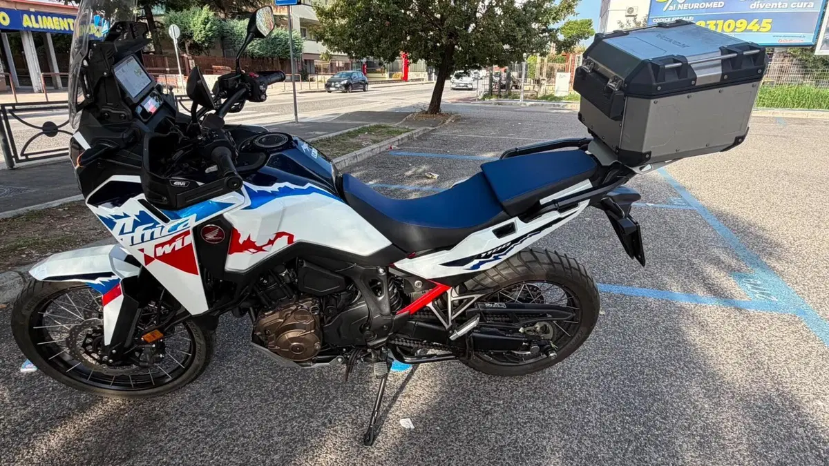 Honda Africa Twin CRF 1100L ES DCT (2024 - 26)  (6)