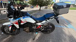 Honda Africa Twin CRF 1100L ES DCT (2024 - 26)  (6)