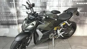 Ducati Streetfighter V2 (2022 - 24)  (5)