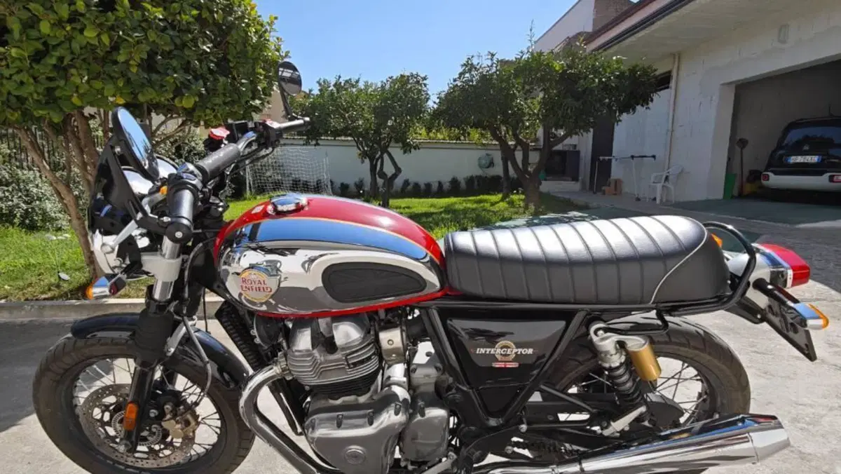 Royal Enfield Interceptor 650 (2021 - 26)  (2)